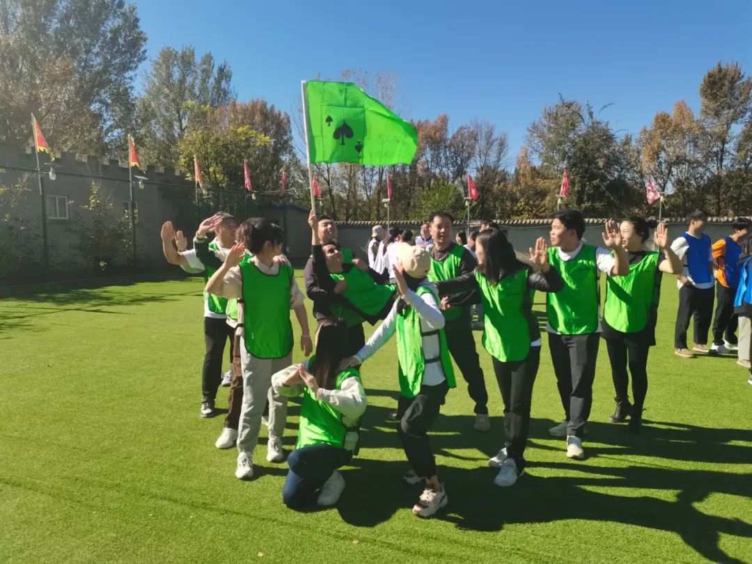 @跨境人：在背后默默支撑你的，有这样一群“结行人”