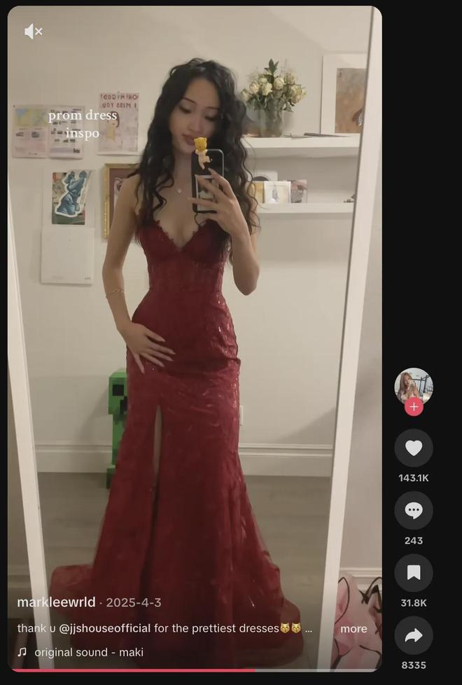 头部礼服出海品牌Retro Stage、JJ'shouse合作红人盘点