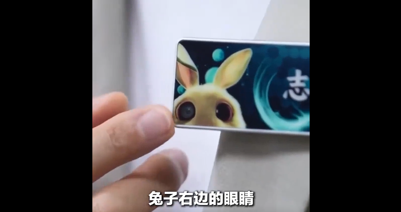 从央视曝光胸牌暗藏摄像头公然售卖说起，一门“安全感”生意正在海外稳定出单