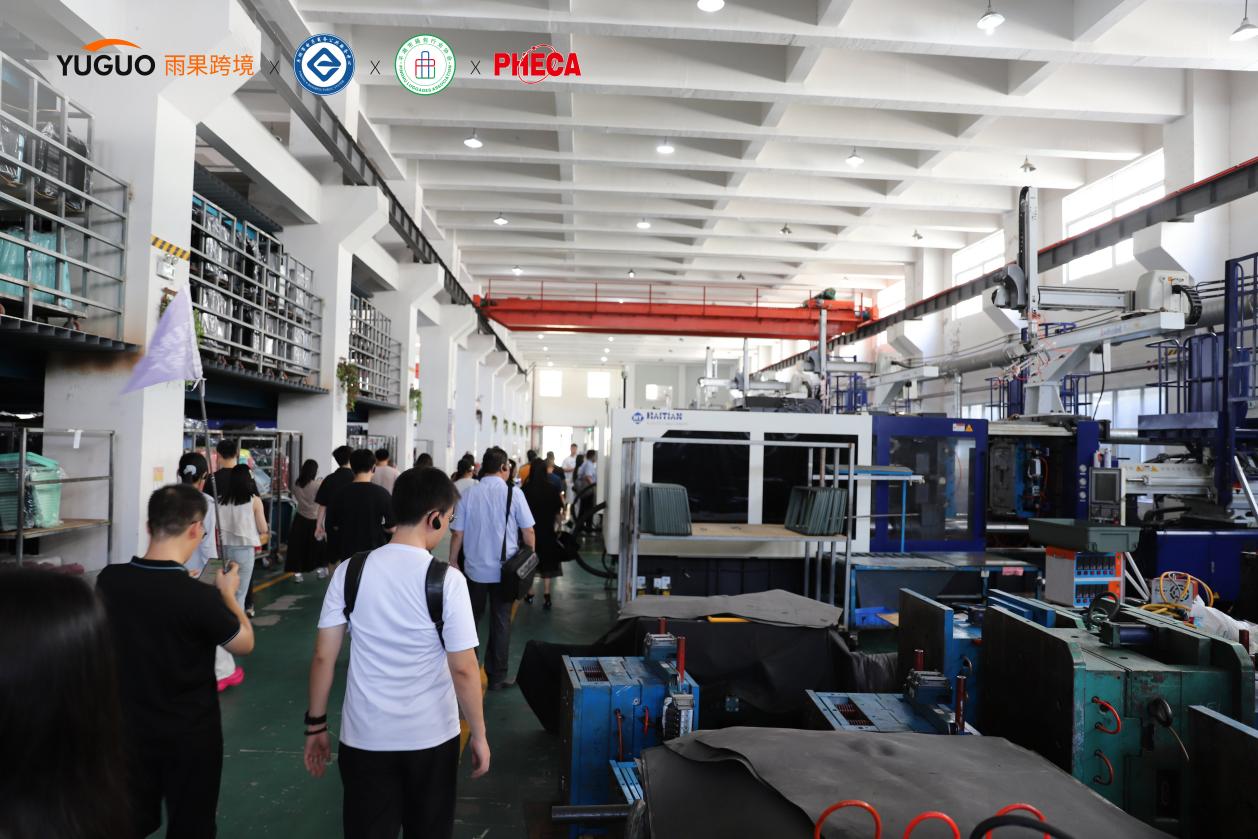平湖“箱衣”破局跨境新蓝海，下一个“黑科技”赛道正在形成