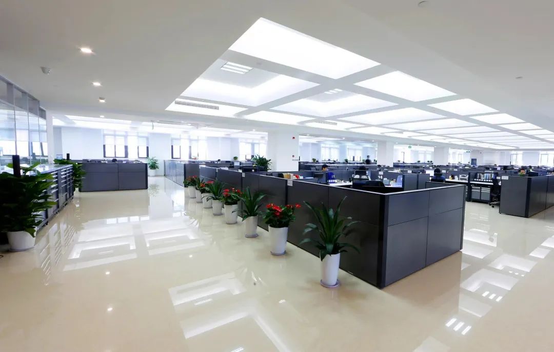 “匠心”出海征服全球，巨星做了什么？