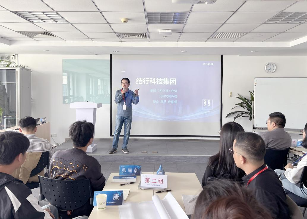 @跨境人：在背后默默支撑你的，有这样一群“结行人”