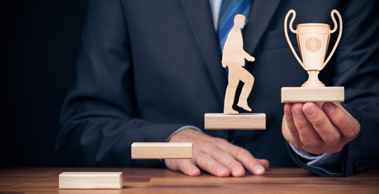 以小见大！即将登顶的蓝海电商市场！