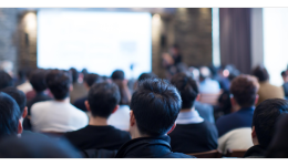 复制 Anker 传奇，抢占10000+ 亿市场风口！