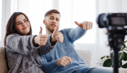 Facily 携手纬狮联合直播