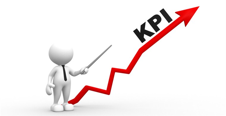 与时俱进的创业者丨江姗：三娃宝妈塑造高品质mini PC，站内排名对标国际大牌