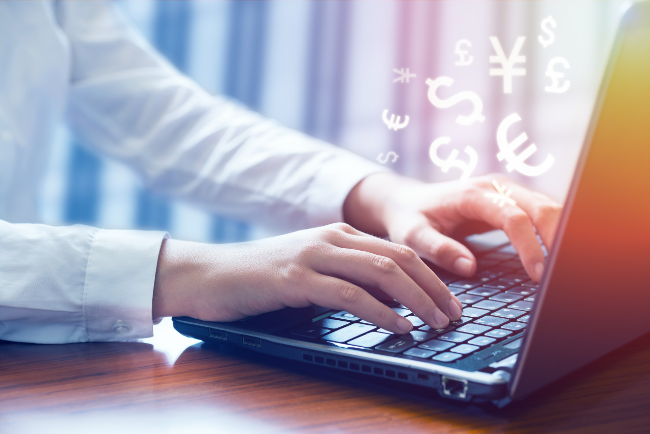 宝付跨境知识小课堂——境内外人民币的汇率波动