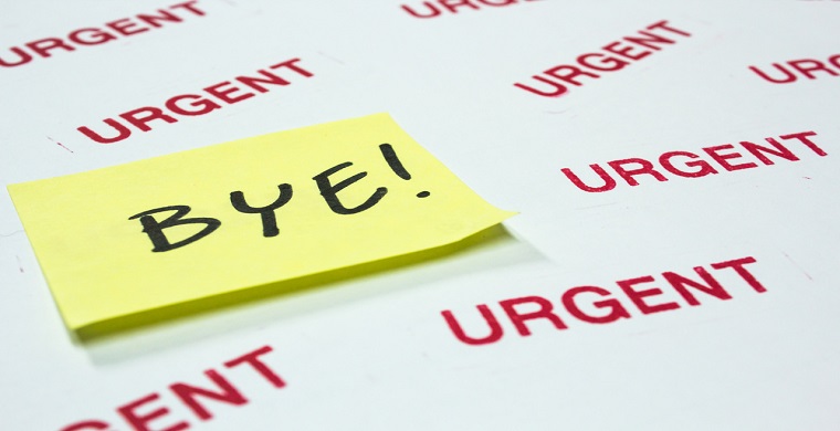 如何预防业务员离开公司，跟原公司抢客户