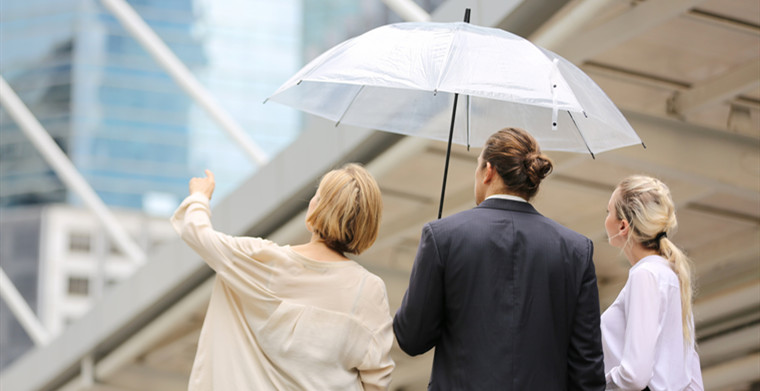 外媒：英国人“沉迷”线上购物，美妆个护类产品吃香