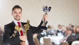 近千人穿越龍崗，跨境打卡