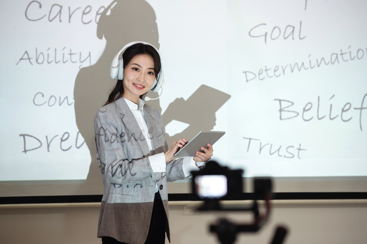 MEEST专线：国际快递中的双清包税和到门是什么意思？