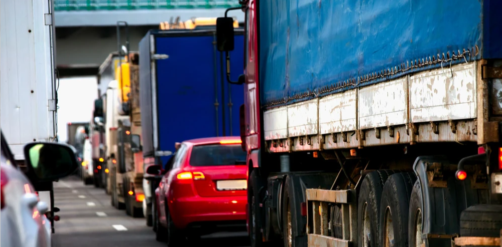 中泰中越陆运大拥堵，凭祥口岸货车滞留排长队？别急，这有绿色快速通道！