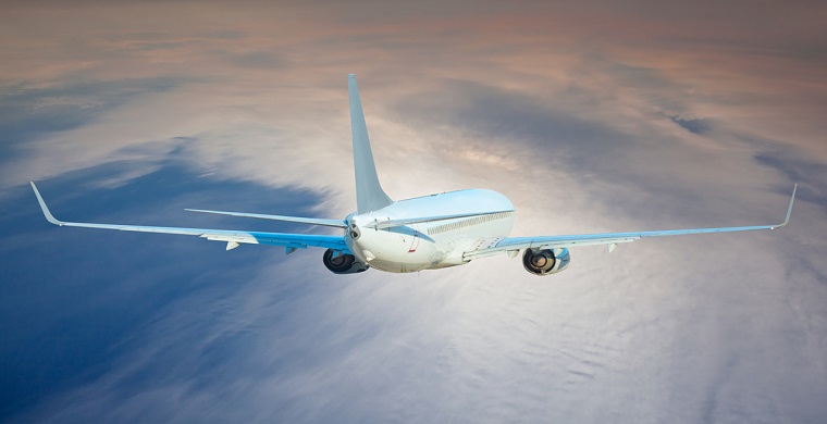 中国到俄罗斯空运一公斤货物费用是多少，需要多久