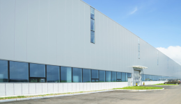 亚马逊FBA再涨价，跨境卖家要利用海外仓节约成本？