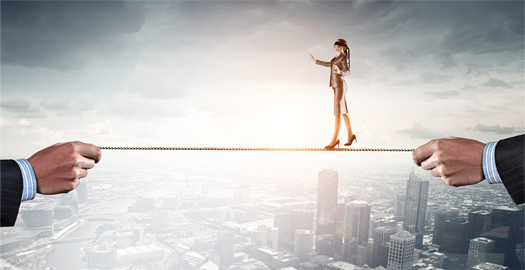 这些国家统一征收35%进口税，涉及家具、服装等大量产品