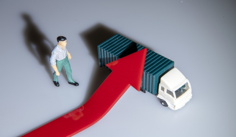 “黑五网一”火力全开后订单暴增,物流派送难题如何解决?