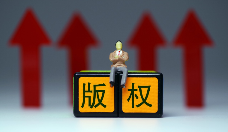 著名奢侈品牌古驰 Gucci发案！代理律所SMG，红绿相间的条纹要特别注意！