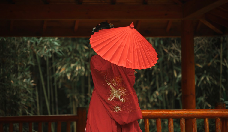 高达14亿次曝光，TikTok卷起一股新汉服风潮