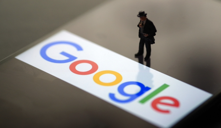 Alphabet2022年营收 2828.36 亿美元，谷歌广告收入下滑