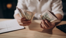 年銷售1.6億美金，從沒聽過這個(gè)操作！