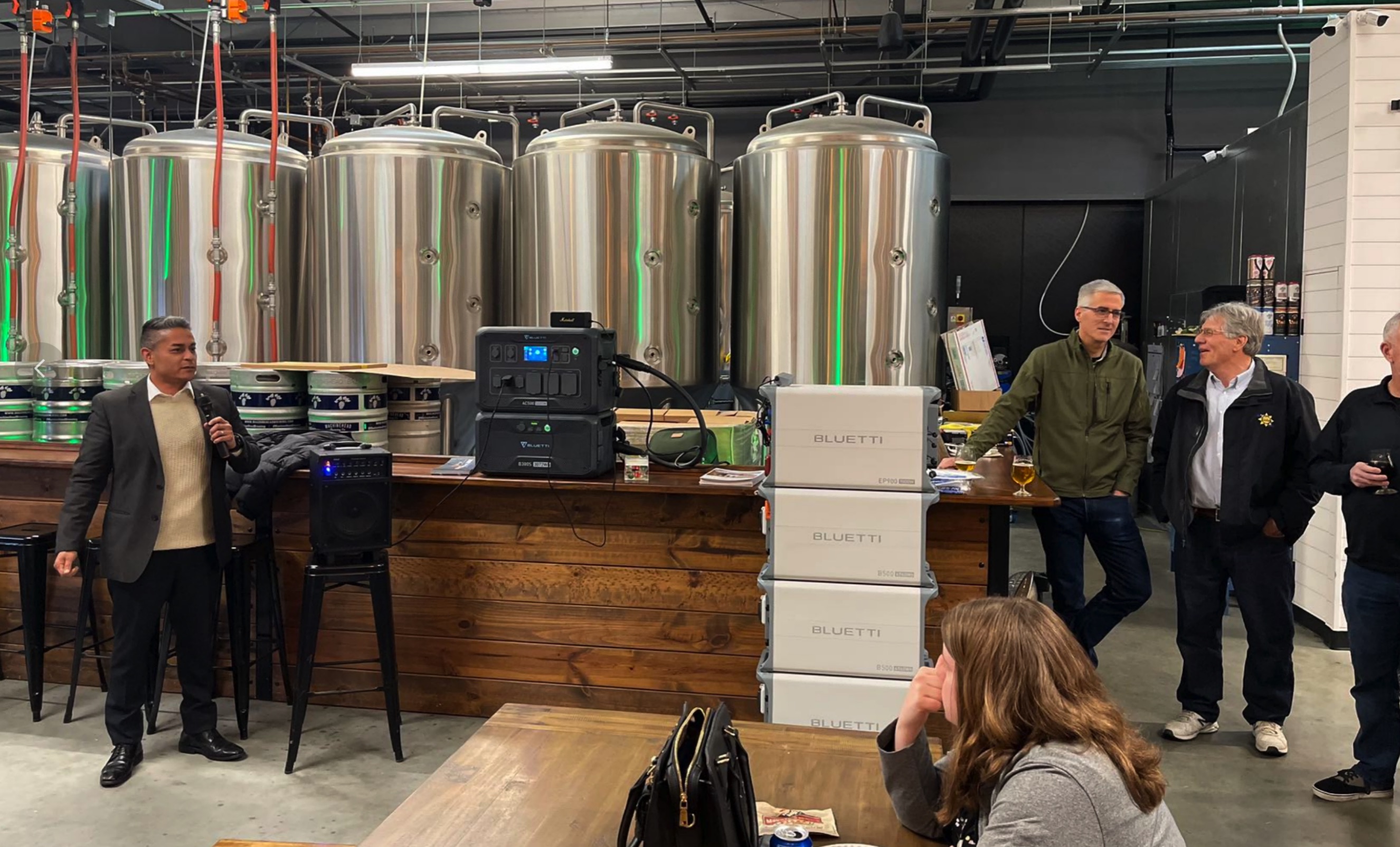 跨境出海布局线下零售，这些品牌给出了“一套模板”