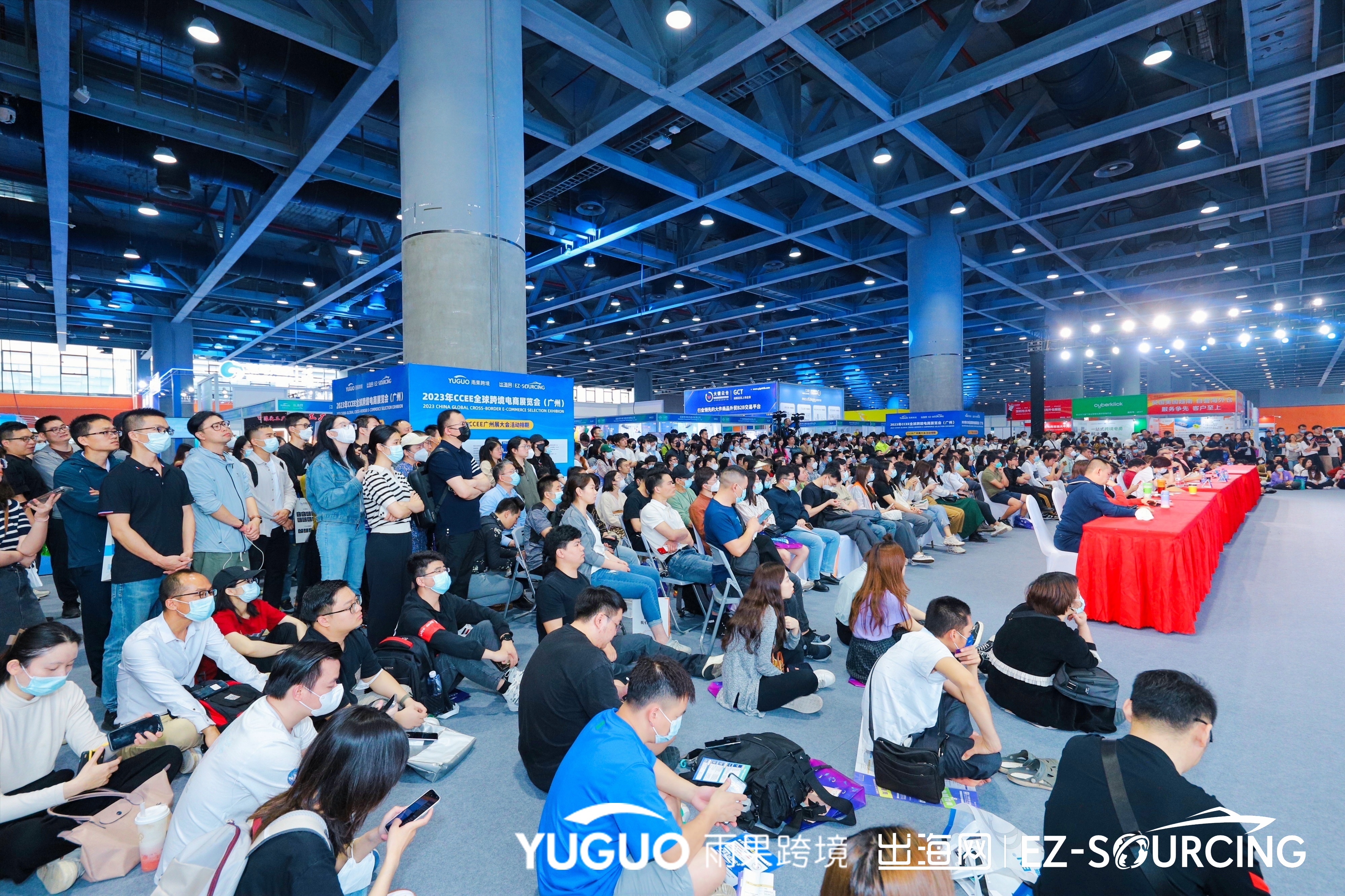 “人海”中启幕！广州CCEE首日展映挤爆“羊城”，一众卖家席地而坐……