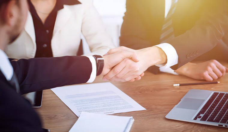 高质量产业推介会在通举行，优质产业集体亮相！