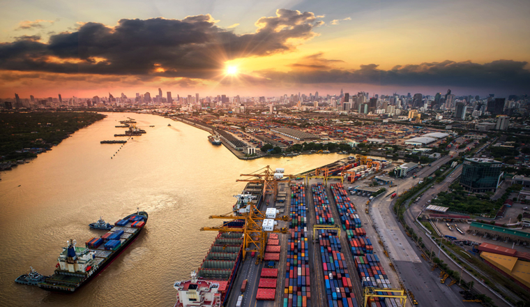 践行ESG：地上铁邀递四方一路同行，将新能源物流车送进沙漠