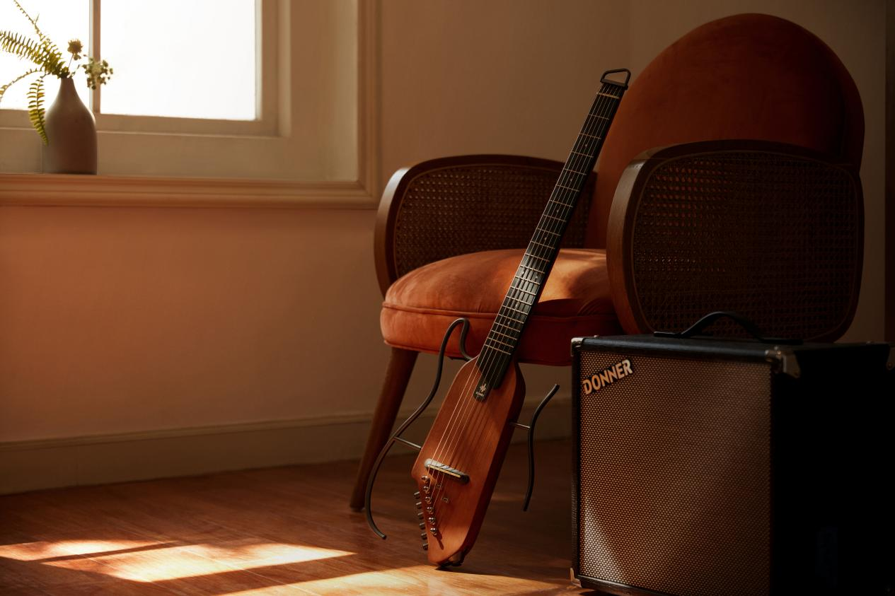 乐器品牌Donner：冷门赛道跑出的10亿级卖家 | 跨境名人堂第19期