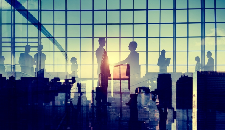 @跨境人：在背后默默支撑你的，有这样一群“结行人”