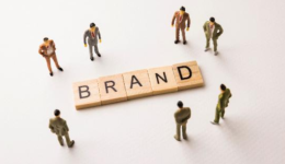 风向变了：海外D2C品牌尝试回归传统零售业模式