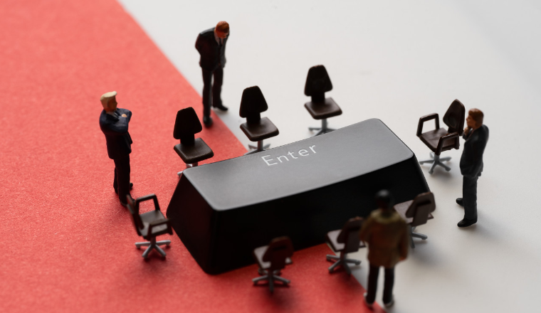 凶猛的TEMU，着急的亚马逊