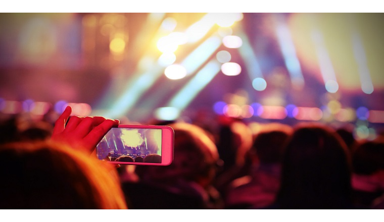 全球演出市场井喷，跨境人如何接住这“泼天的富贵”？