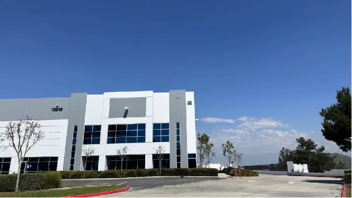 开仓了美西开新仓!CA 92509,450000平方英尺,1公里,4分钟