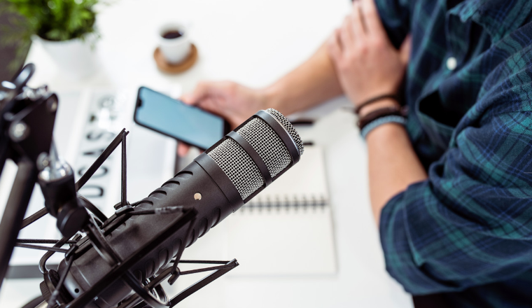 外观专利侵权预警：游戏麦克风（预警）