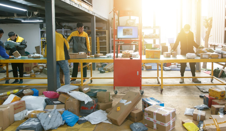 中小海外仓面临的4个经营难题，如何利用海外仓系统解决问题