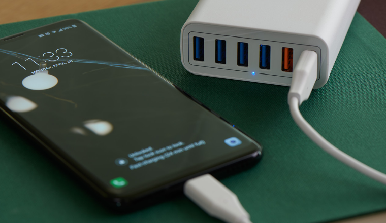 外观专利侵权预警：磁吸无线移动电源（近期下证）