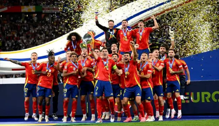 欧洲杯葡萄牙夺冠之路纪录片 6efc51d09f8142f8b3400d7322ac0fbe.png