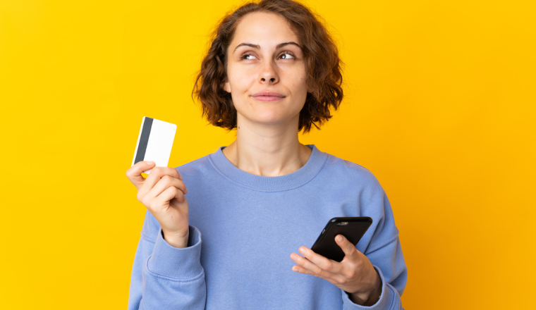 从平凡到非凡：这家企业如何让手机壳在全球市场脱颖而出，实现溢价奇迹？