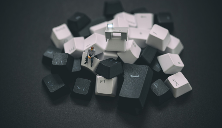 跨境独立站缺少原创图片素材？当然使用AI解决！