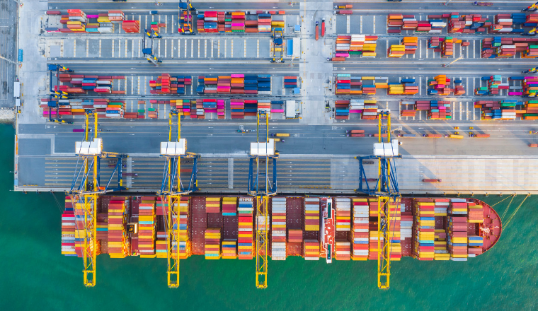 欧洲与地中海航线运费暴跌！美西航线小幅增长