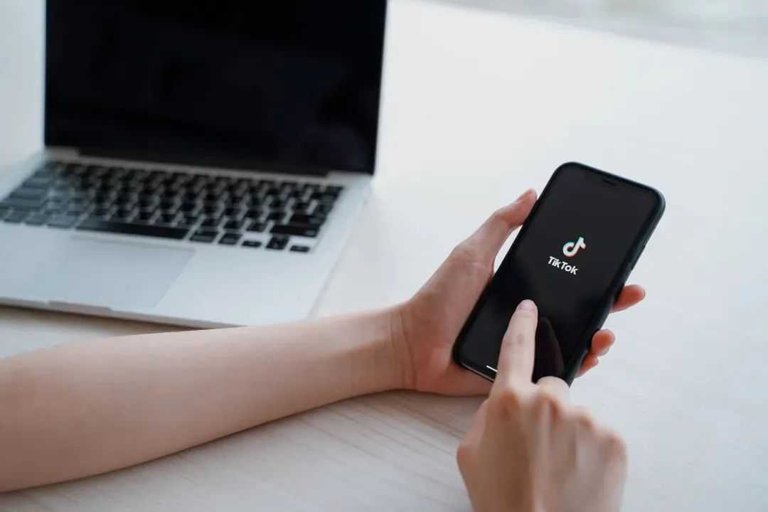 TikTok的双面映像：欧美市场的涅槃重生与东南亚的高速飞跃