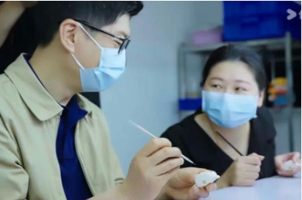 独家揭秘：东莞老板靠潮玩玩具在东南亚3个月豪赚几千万，背后的商业传奇