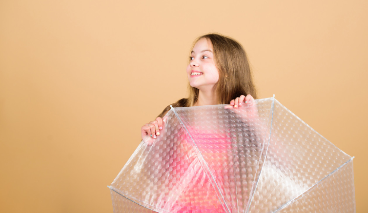 “气泡膜连衣裙”突然走红！一件高达90美元