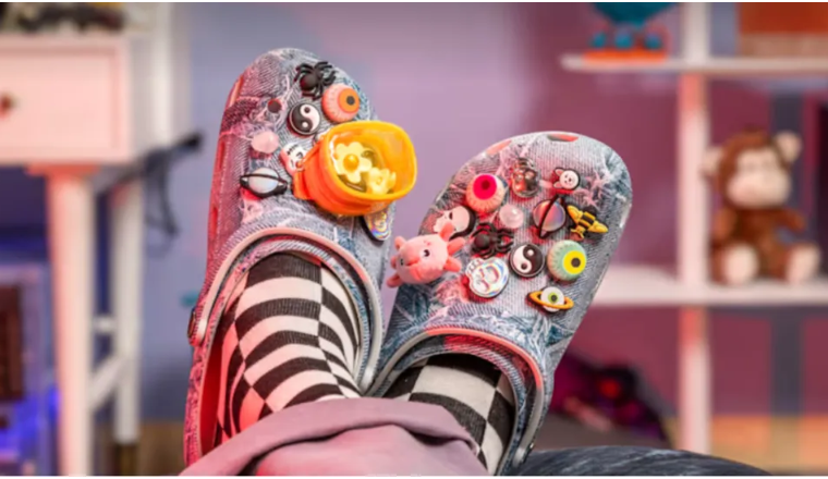 被称为世界上“最丑的”鞋Crocs，是怎么做营销？