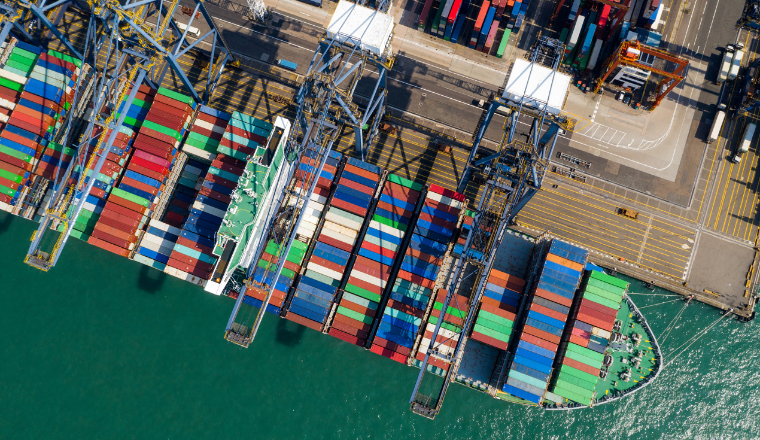 海运价格暴降！特朗普有大贡献