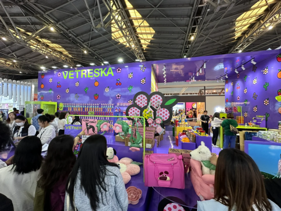 揭秘资本的宠儿：国产宠物品牌未卡如何撬动全球千亿市场！