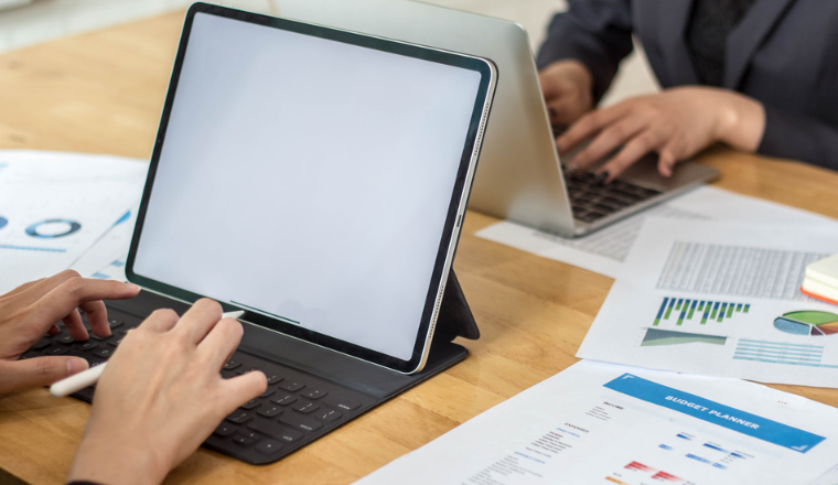 “中国智造”出海：人形机器人60万亿市场