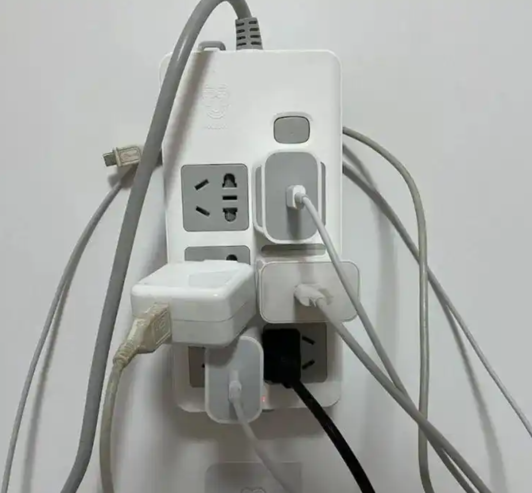 单日询盘破10万+！中国插座在TikTok引爆跨境圈，万亿赛道正在暴走