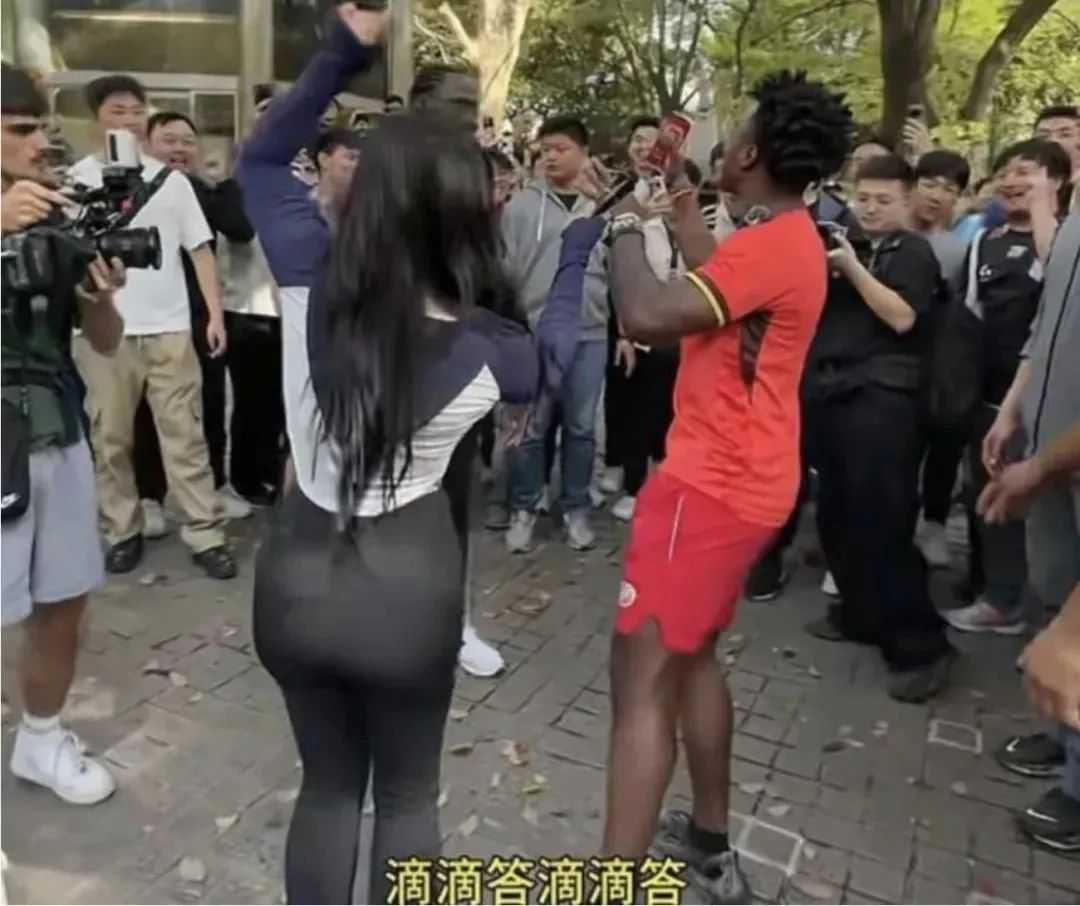 甲亢哥中国行引爆TikTok！整活视频狂揽20亿观看